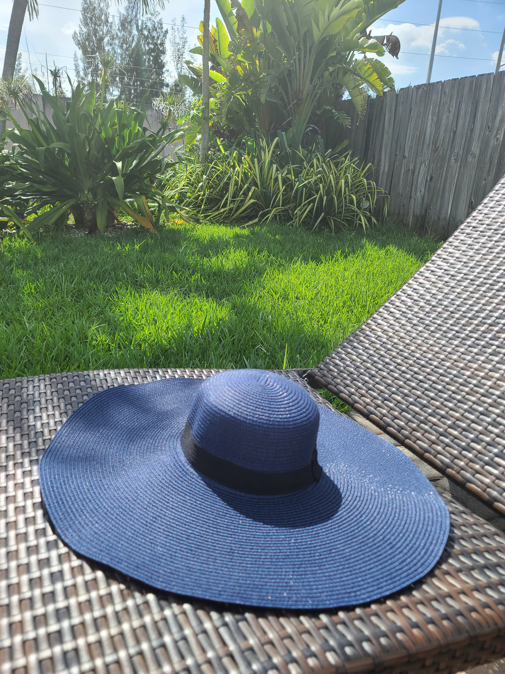 AZURA NAVY BLUE HAT (FINAL SALE)